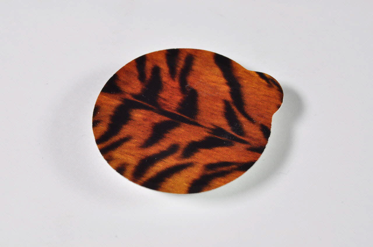 Loops Préservatif peau de tigre France 2005 2005.161.6 Photo Mucem