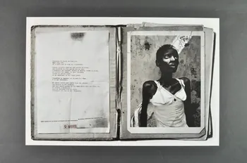 AIDES affiche "Personne n'a envie de vieillir..." / Aides rappelle aux 80 millions de Français que sans médicaments, 80 millions d'Africains vont mourir du sida France 2004 2004.168.5  Photo Mucem