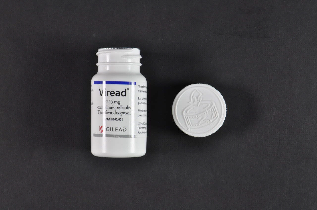 Gilead Boite de médicaments Vireadt France 2004 2004.195.5.2.1-2 Photo Mucem