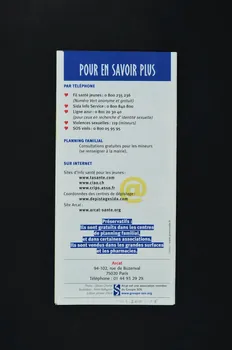 Association pour la Recherche, la Communication et les Actions pour l'Accès aux Traitements (ARCAT) Dépliant "Majeur dès 15 ans" Île-de-France, France 2004 2004.200.6 Photo Mucem