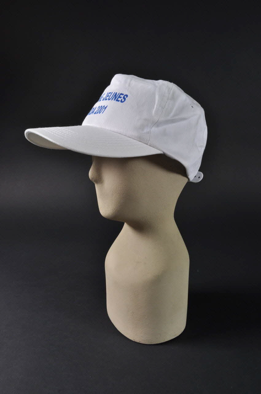 casquette "Semaine jeunes Sida 2001" Afrique 2001 2004.201.101 Photo Mucem