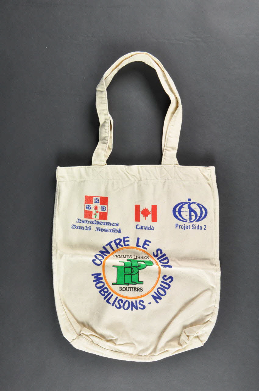 Renaissance-Santé Bouaké, Canada, Projet Sida 2 sac "Femmes libres. Routiers. Contre le sida, mobilisons nous" Afrique 1999 2004.201.103 Photo Mucem