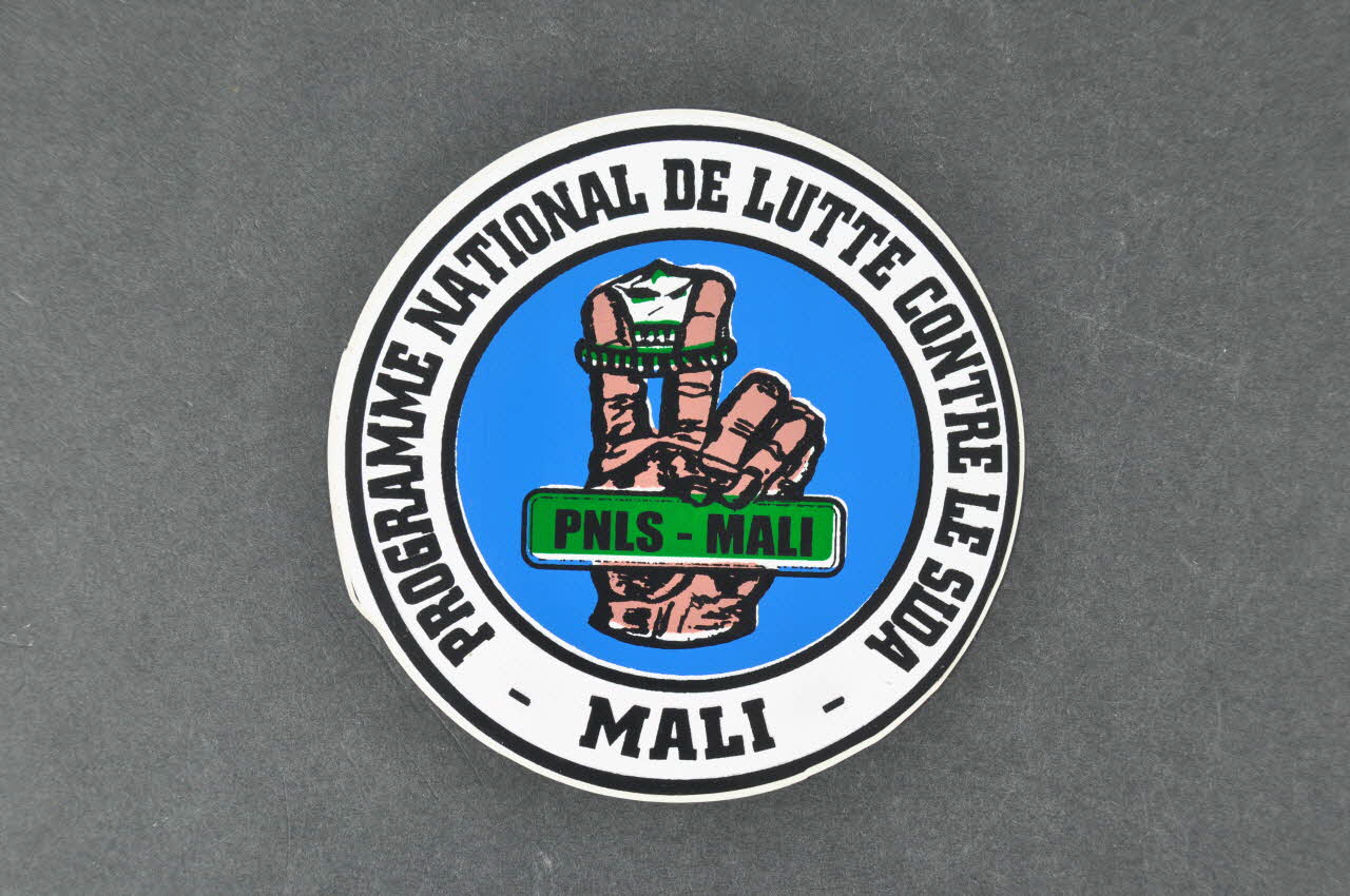 autocollant Programme national de lutte contre le sida Mali 2004.201.112 Photo Mucem