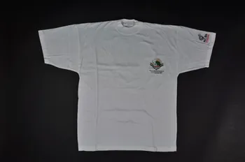 Atl Mst Sida Tunisie, Xi° Conférence tee-shirt "Avec le sida, l'amour ne doit plus être aveugle" Afrique 1997/12 2004.201.116  Photo Mucem