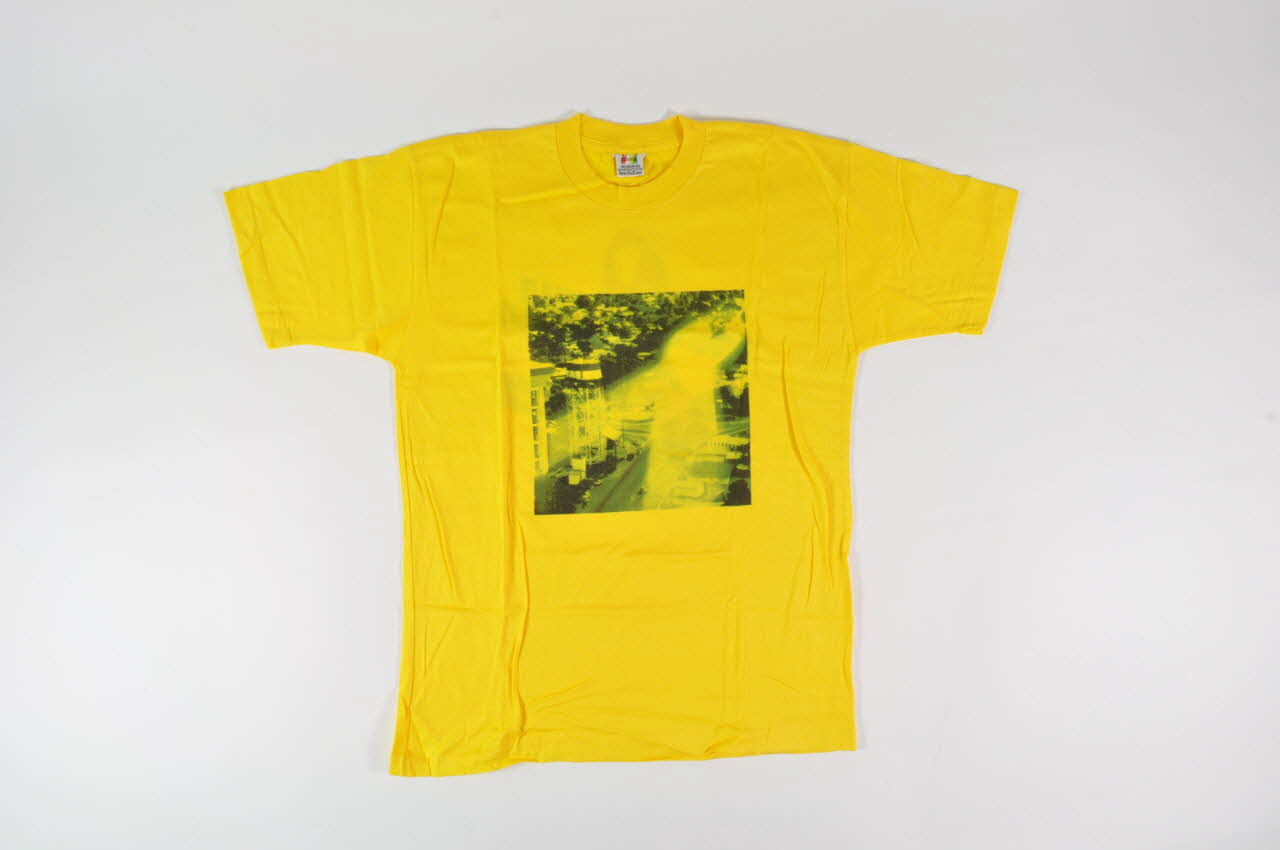 tee-shirt "Toute la ville en parle" Haiti 2000/6/9 2004.201.118 Photo Mucem