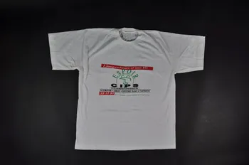 Centre D'information Et De Prévention Du Sida tee-shirt "L'importance d'une vie" Afrique 1995 2004.201.124  Photo Mucem