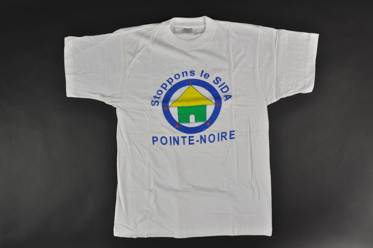 tee-shirt "Stoppons le sida" 2004.201.125 Photo Mucem