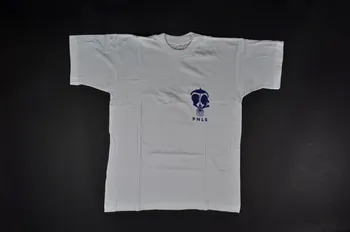 tee-shirt "Je pense à mon avenir. je me protège" 2004.201.134  Photo Mucem