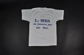 tee-shirt "Le sida ne passera pas par moi" 2004.201.138  Photo Mucem