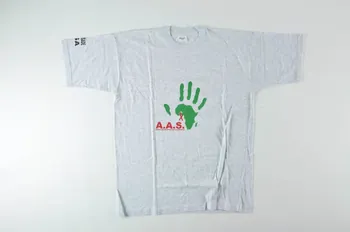 tee-shirt "Séropositif ou pas, je resterai près de toi" 2004.201.147 Photo Mucem