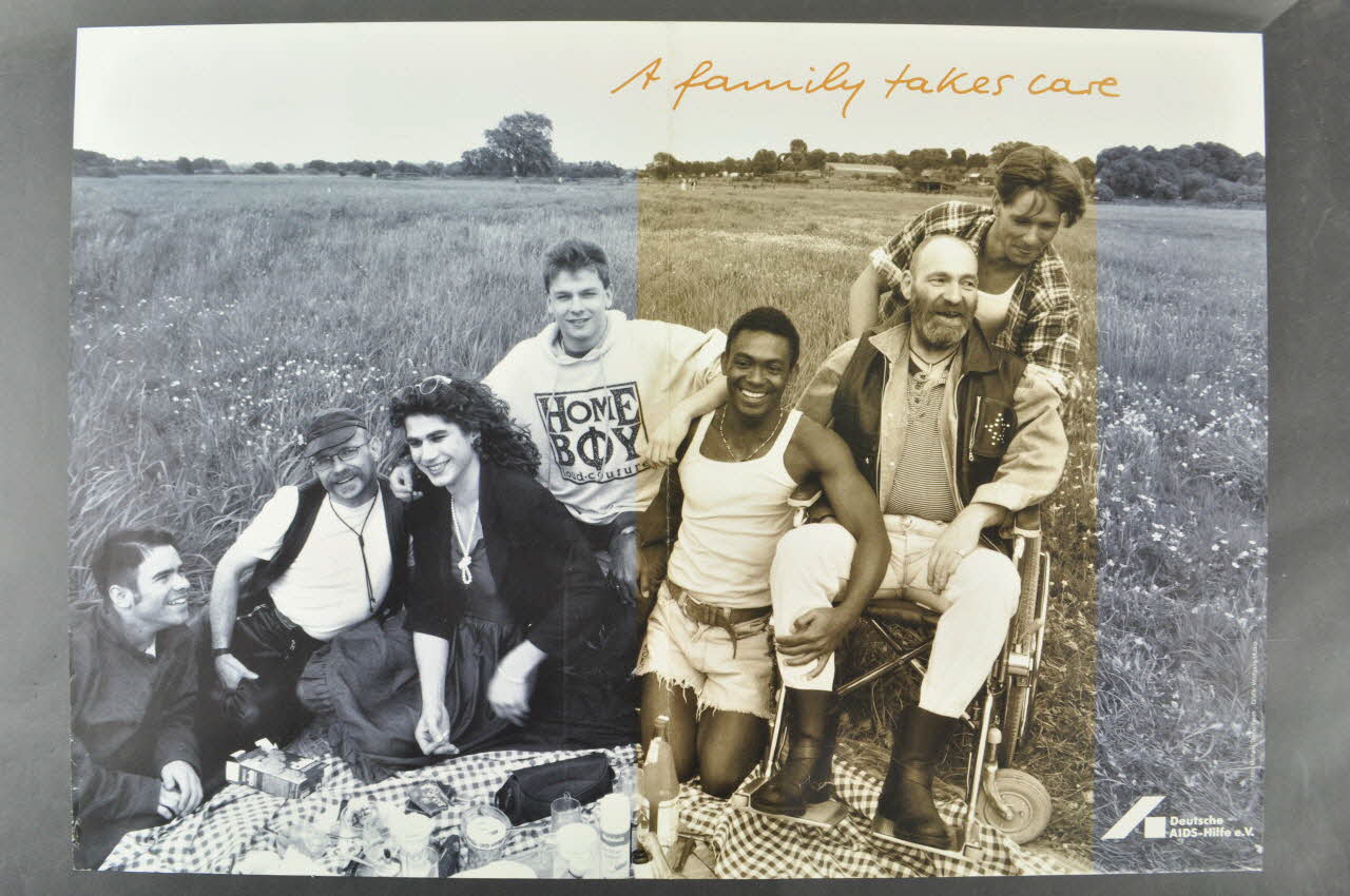 Deutsche Aids-Hilfe affiche A family takes care (Une famille se protège / attentionnée) Allemagne 1994 2004.201.157 Photo Mucem