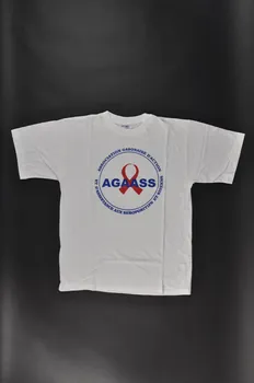 tee-shirt "Association gabonaise d'action et d'assistance aux séropositifs et sidéens" 2004.201.22  Photo Mucem