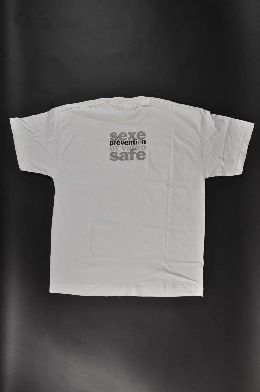 tee-shirt "Sexe prévention et video safe" 2004.201.48 Photo Mucem