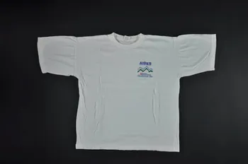 AIDES tee-shirt "AIDES 9èmes assises Grenoble 96" Rhône-Alpes, France 1996 2004.201.49 Photo Mucem