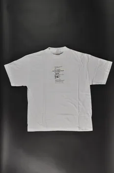 Sid'art Océan Indien tee-shirt "Les enfants dans un monde marqué par le sida" France 1997 2004.201.55  Photo Mucem