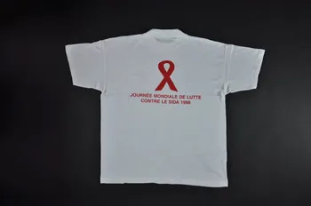 Ville De Maisons-Alfort tee-shirt "Journée mondiale de lutte contre le sida 1998" France 1998 2004.201.58  Photo Mucem