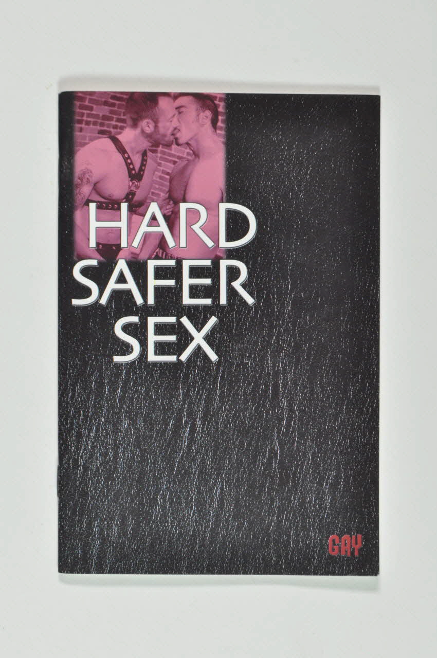 BROCHURE "Hard Safer Sex" (Sexualité hard à moindre risque) 2003.116.17 Photo Mucem