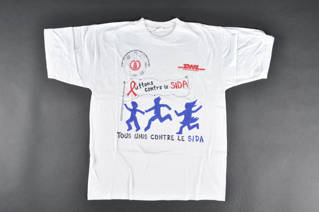 tee-shirt "Luttons contre le sida" 2004.201.86 Photo Mucem