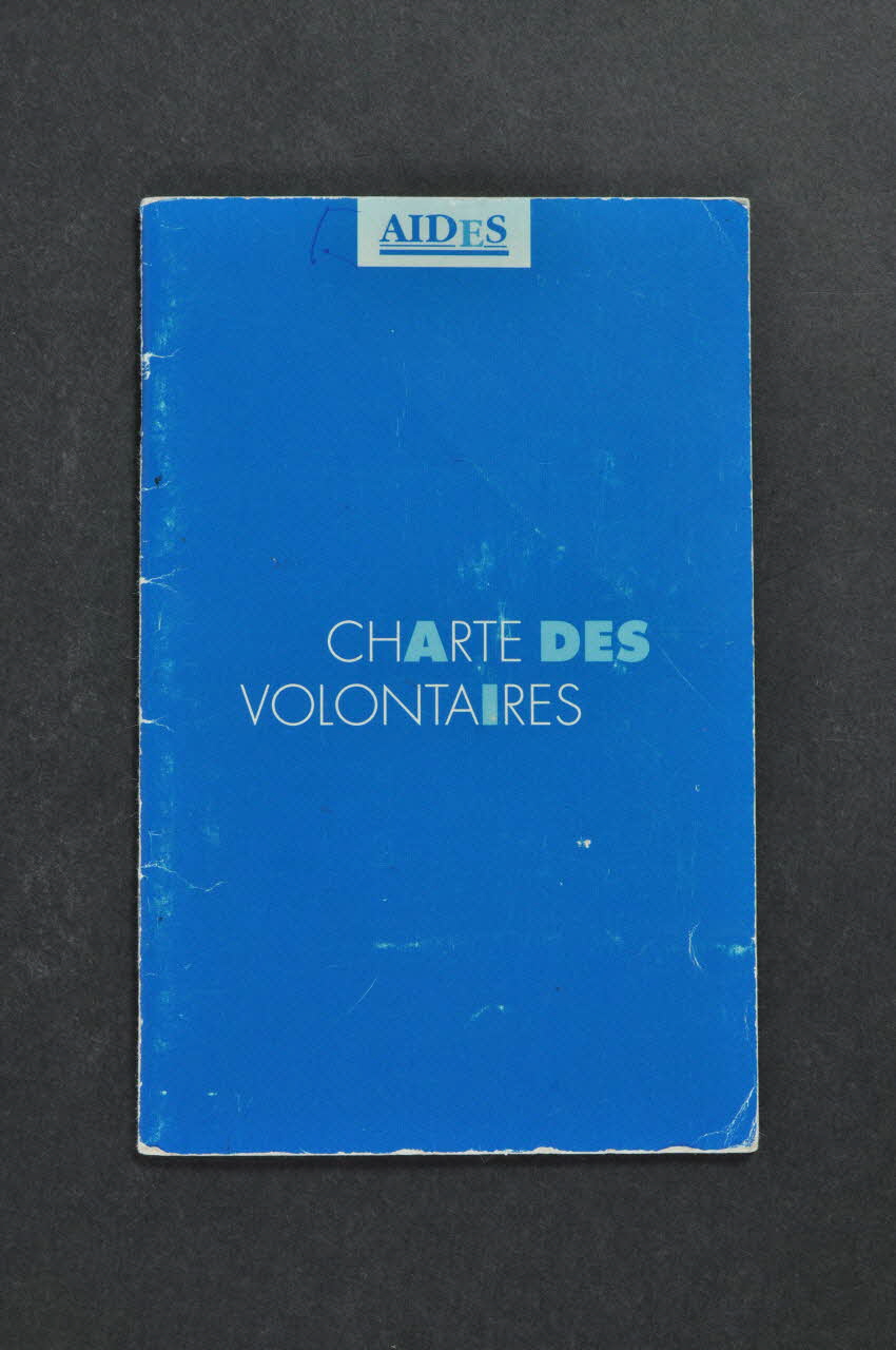 AIDES BROCHURE "AIDES. Charte des volontaires" France 1990 2003.116.20 Photo Mucem