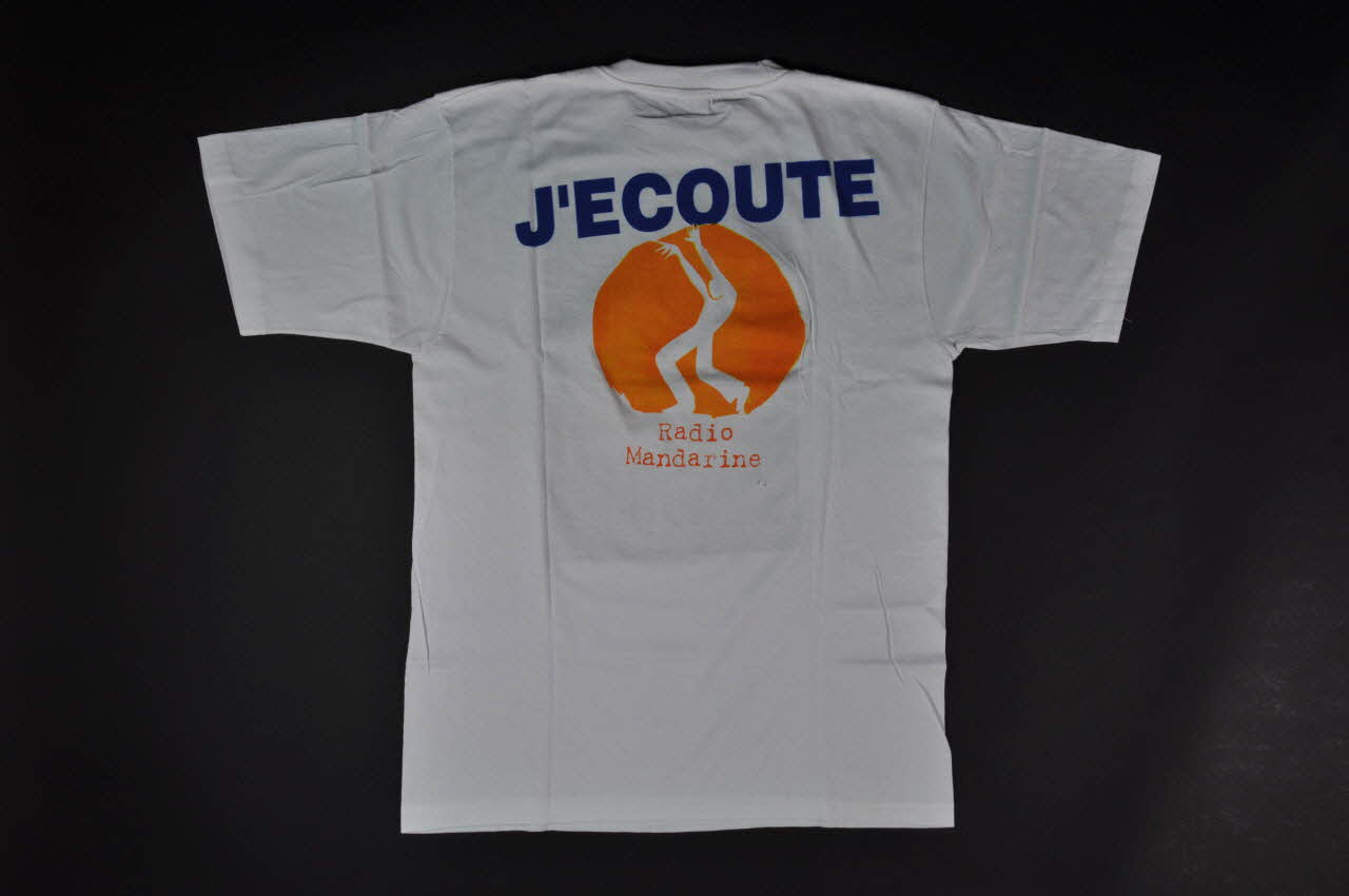 tee-shirt "BD Boom explose la capote !" 2004.201.89 Photo Mucem