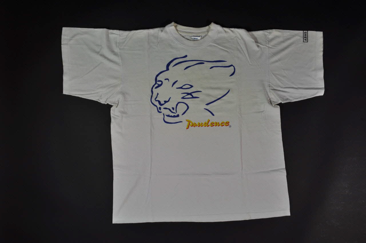 tee-shirt "Prudence. Préservatifs. L'amour a sa griffe" 2004.201.93 Photo Mucem