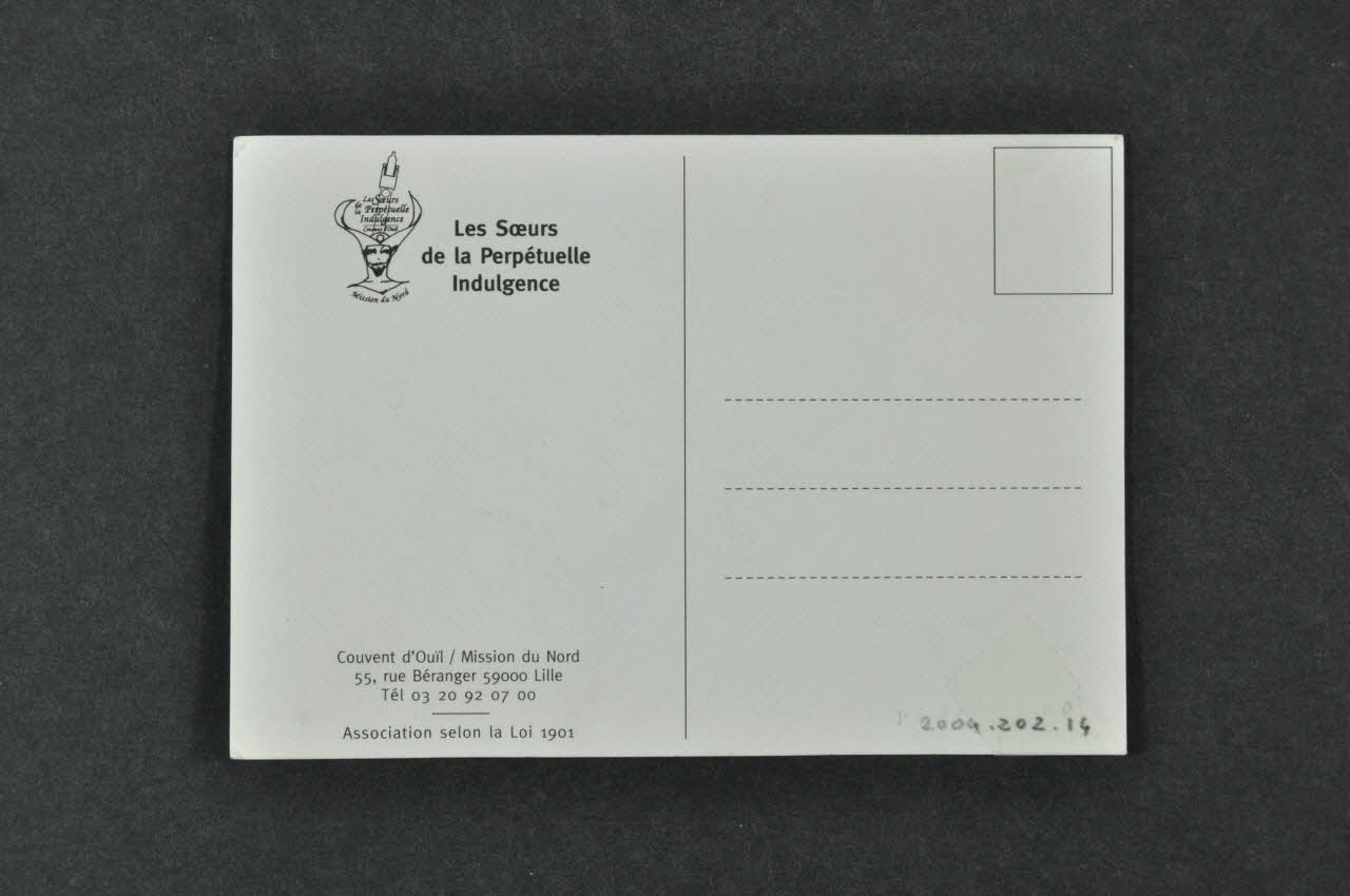 carte postale "Les soeurs de la perpétuelle indulgence" 2004.202.14 Photo Mucem