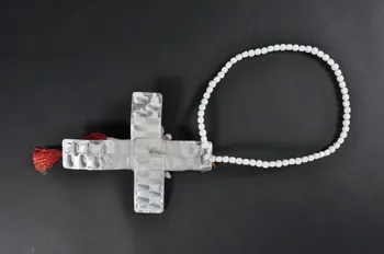 Soeurs de la Perpétuelle Indulgence - San Francisco croix-pendentif Collier et croix : Île-de-France, France 2003 2004.202.2 Photo Mucem