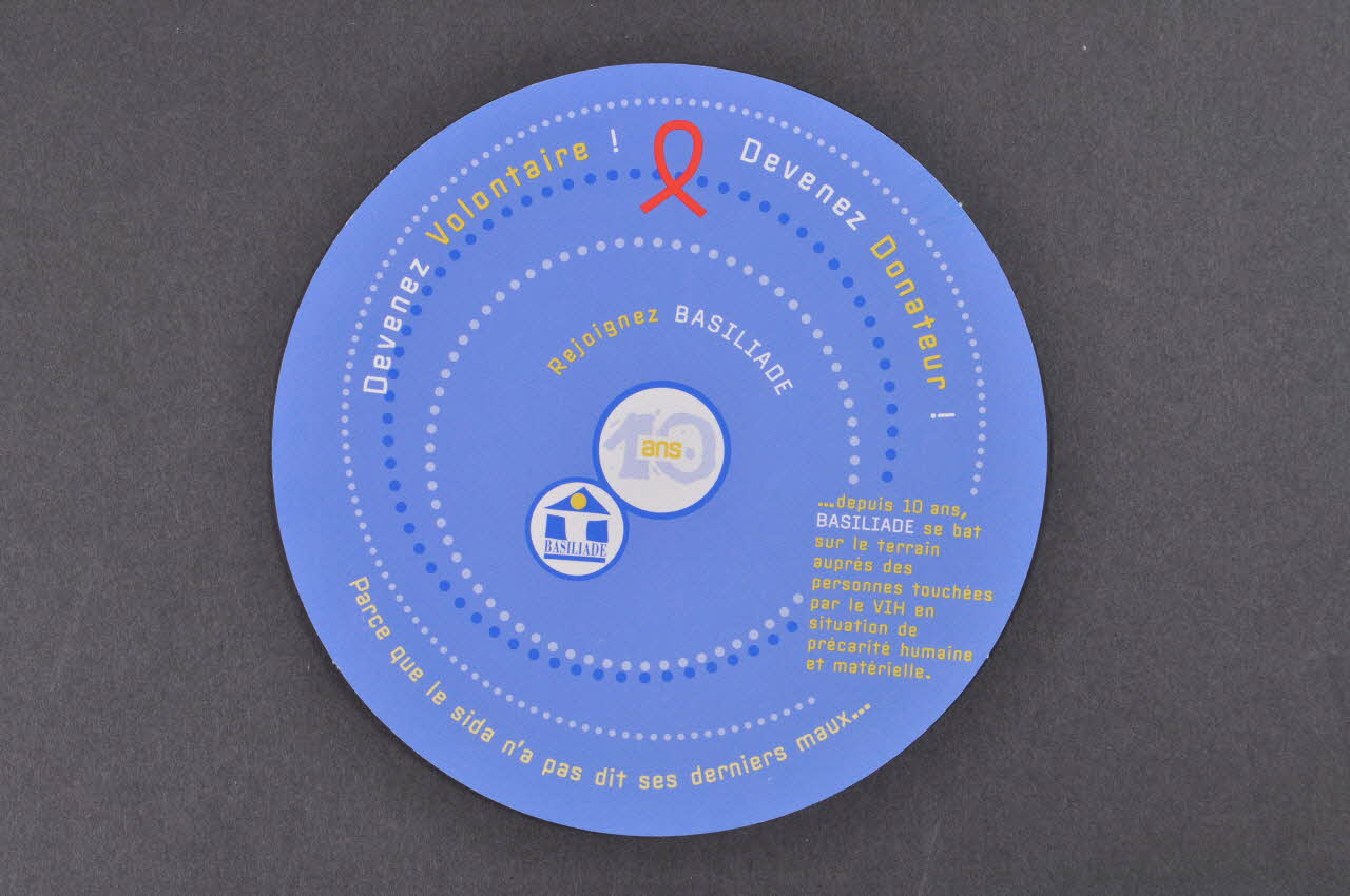 Basiliade prospectus devenez volontaire. devenez donateur France 2004 2004.203.18 Photo Mucem