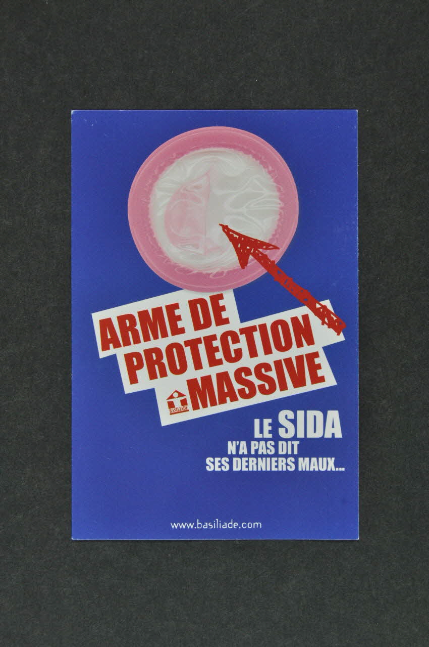 Basiliade, Sneg carte postale "Arme de protection massive" France 2004 2004.203.23 Photo Mucem