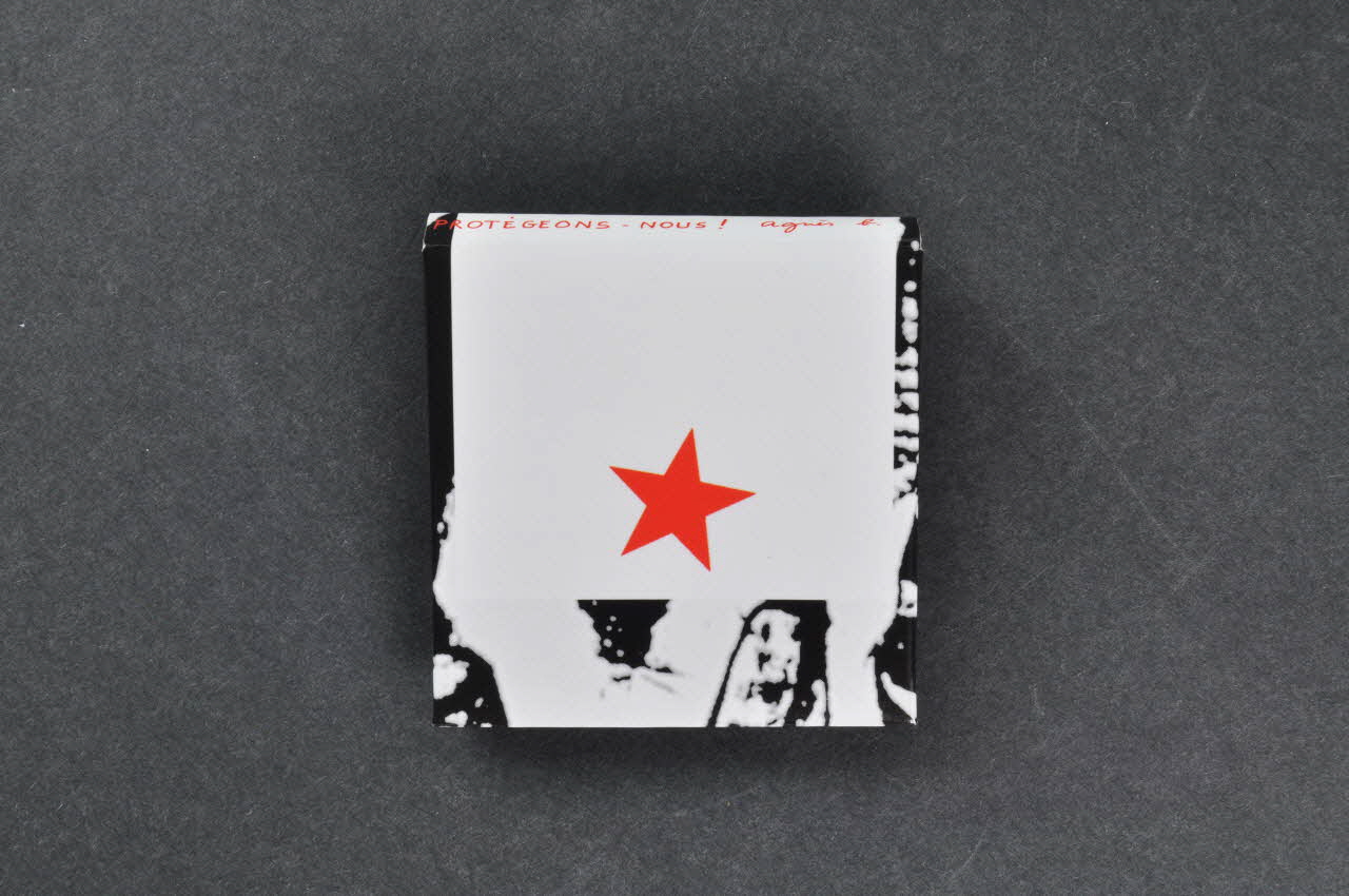 agnès b. Préservatif Protégeons-nous / The class (La classe) France 2004 2004.203.3.1-2 Photo Mucem