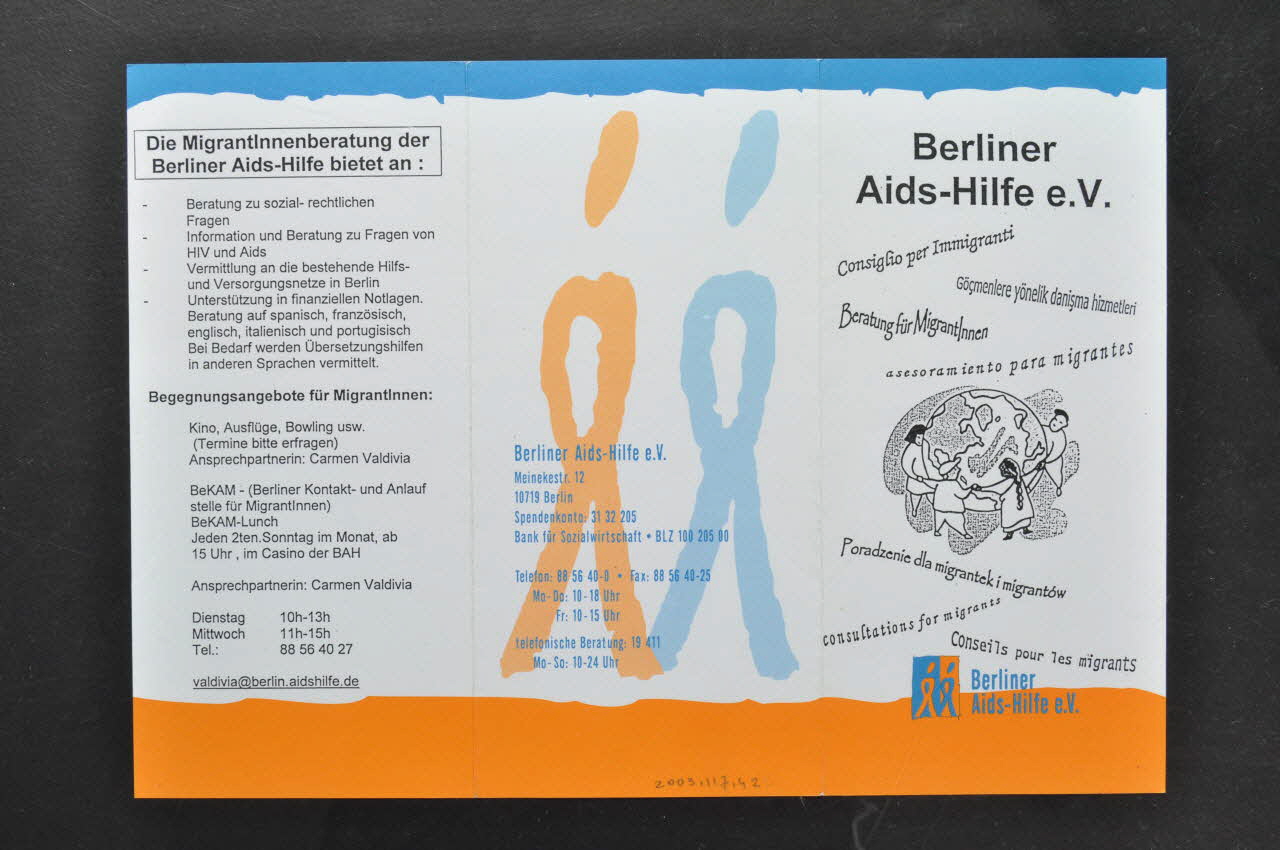 Berliner Aids-Hilfe Dépliant "Berliner AIDSHilfe . Conseils pour les migrants. Allemagne 2003 2003.117.42 Photo Mucem