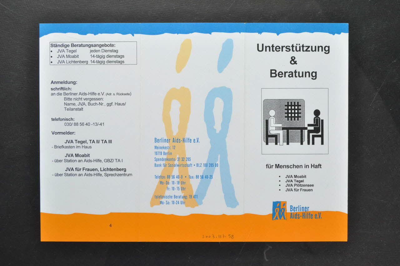 Berliner Aids-Hilfe Dépliant "Unterstützung & Beratung für menschen in Haft" (Aide et consultation pour les hommes en détention) Allemagne 2003 2003.117.58 Photo Mucem
