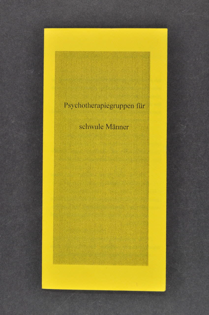 Schwulenberatung, Berlin Dépliant "Psychotherapiegruppen für Schwule" (Groupes de psychothérapie pour les homosexuels) Allemagne 2003 2003.117.65.1 Photo Mucem