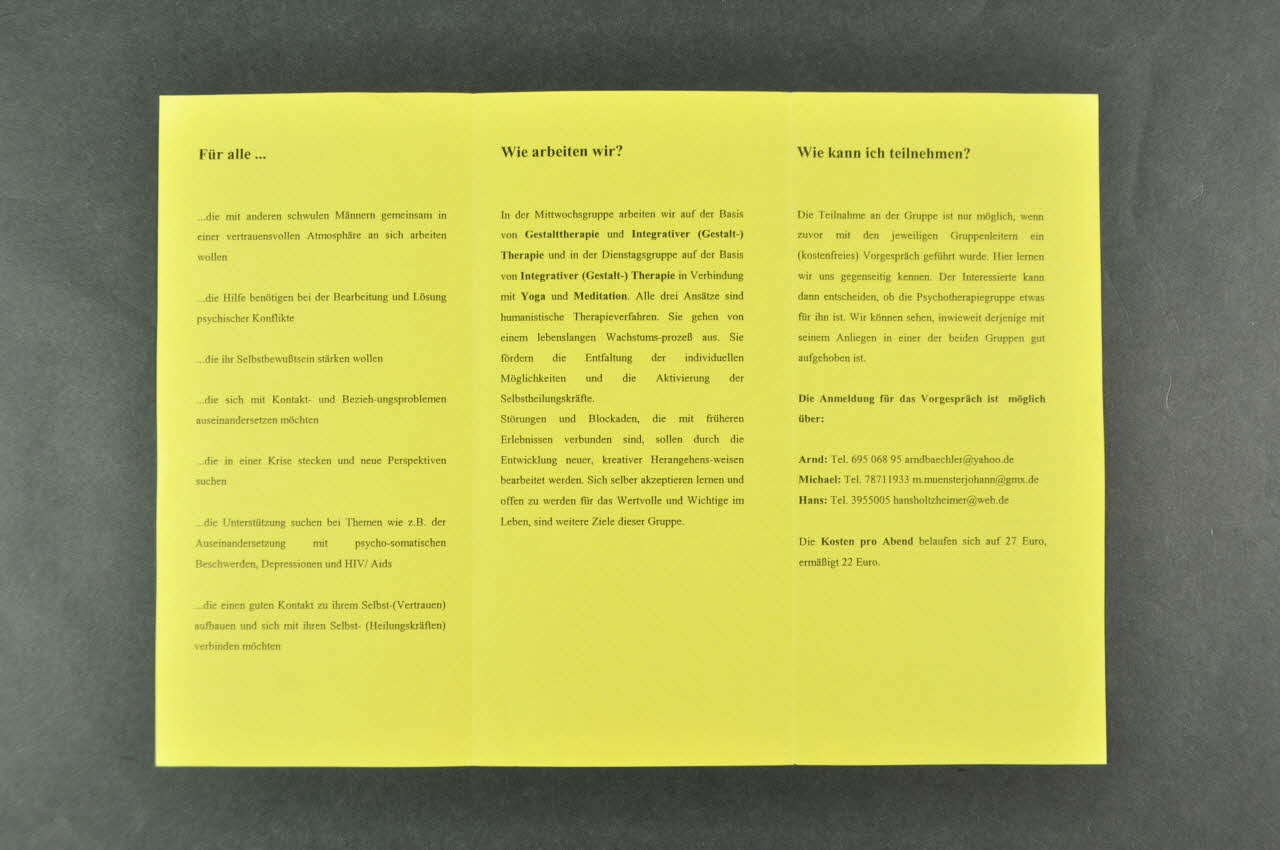 Schwulenberatung, Berlin Dépliant "Psychotherapiegruppen für Schwule" (Groupes de psychothérapie pour les homosexuels) Allemagne 2003 2003.117.65.2 Photo Mucem