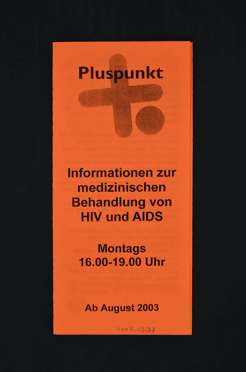 Schwulenberatung, Berlin Dépliant "Plus punkt. Informationen zur medizinischen Behandlung von HIV und AIDS" (Pluspunkt. Informations sur les traitements médicaux du VIH et du sida) Allemagne 2003 2003.117.73 Photo Mucem