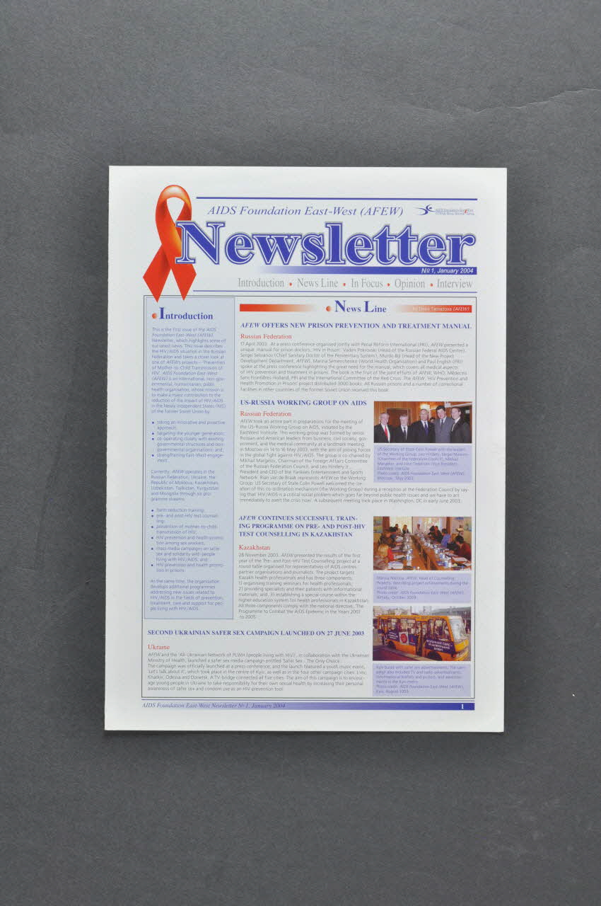 Aids Foundation East-West (AFEW) Journal associatif "Aids Foundation East West (AFEW) News Letter, 2004, n° 1 Russie 2004 2004.204.118 Photo Mucem