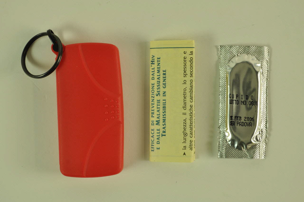 Porte préservatif 2003.119.27.1-3 Photo Mucem