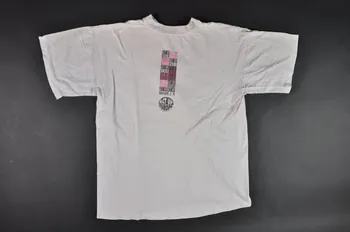tee-shirt T shirt  "Act Up Europe" 2003.121.8 Photo Mucem
