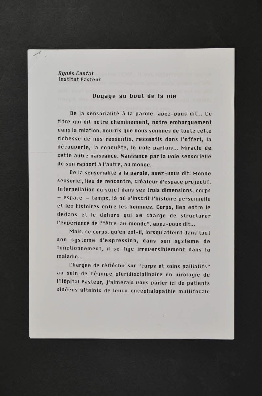 Hôpital Pasteur - Personnel et malades Texte de soignant "A. Contat, Voyage au bout de la vie" France 1999 2003.123.23 Photo Mucem