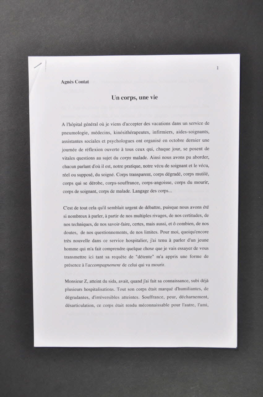 Hôpital Pasteur - Personnel et malades Texte de soignant "A. Contat, Un corps, une vie" France 1992/12 2003.123.24 Photo Mucem