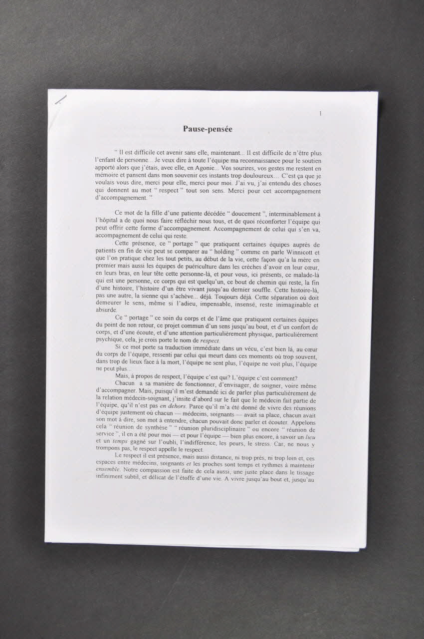 Hôpital Pasteur - Personnel et malades Texte de soignant "A. Contat, Pause-pensée" France 1999/10 2003.123.25 Photo Mucem