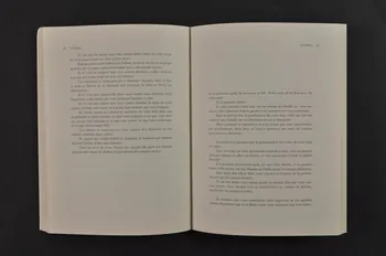Hôpital Pasteur - Personnel et malades livre "Khalil Gibran, Le prophète" France 1998/9 2003.123.8.1-2 Photo Mucem