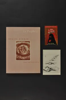 Hôpital Pasteur - Personnel et malades livre "Khalil Gibran, Le prophète" France 1998/9 2003.123.8.1-2 Photo Mucem