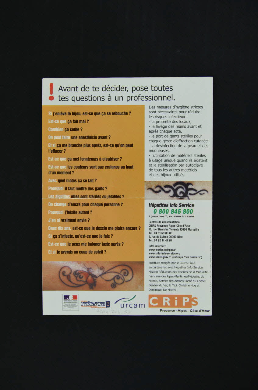 Crips Provence Alpes Côte D'azur Dépliant "Tatouages. Piercing / Pourquoi je le fais ? / Qu'est-ce-que je risque ? / Comment diminuer les risques ?" France 2004 2004.204.53  Photo Mucem