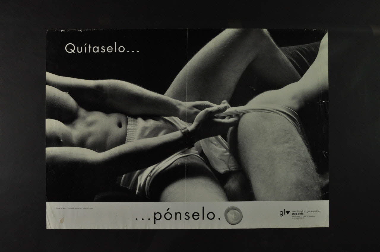affiche "Quitaselo ... ponselo." (Enlevez-le... mettez-le) 2003.125.140 Photo Mucem