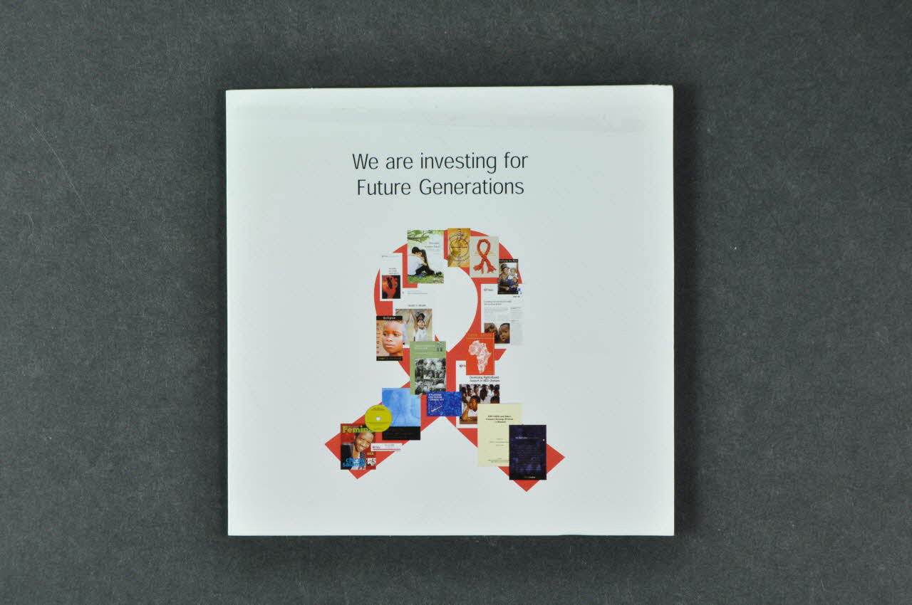 CD-ROM "We are investing for future generations" (Nous investissons pour les générations futures) 2004.204.78.1-2 Photo Mucem