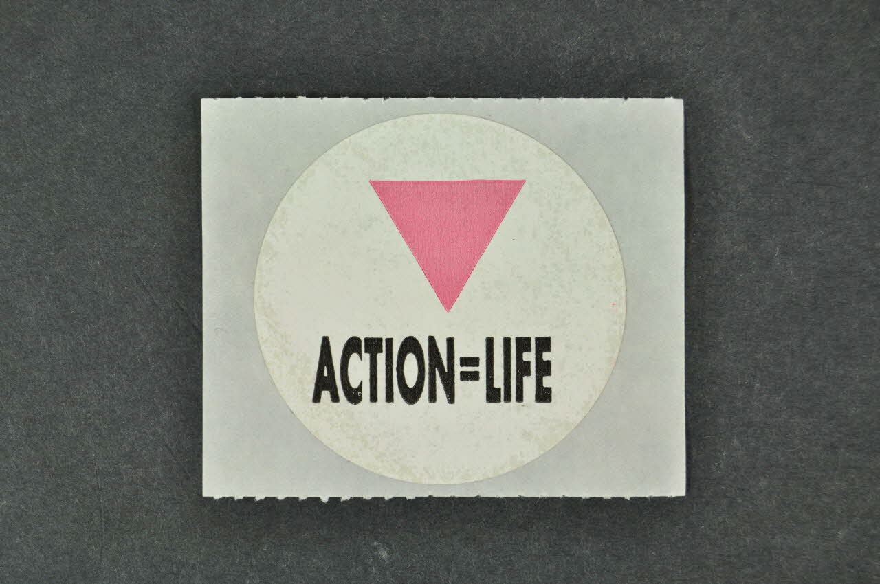 autocollant "Action = Life" 2003.125.210 Photo Mucem