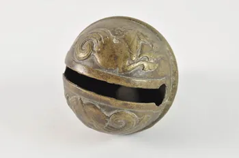 CLOCHE DE VACHE 1953.59.174 Photo Mucem