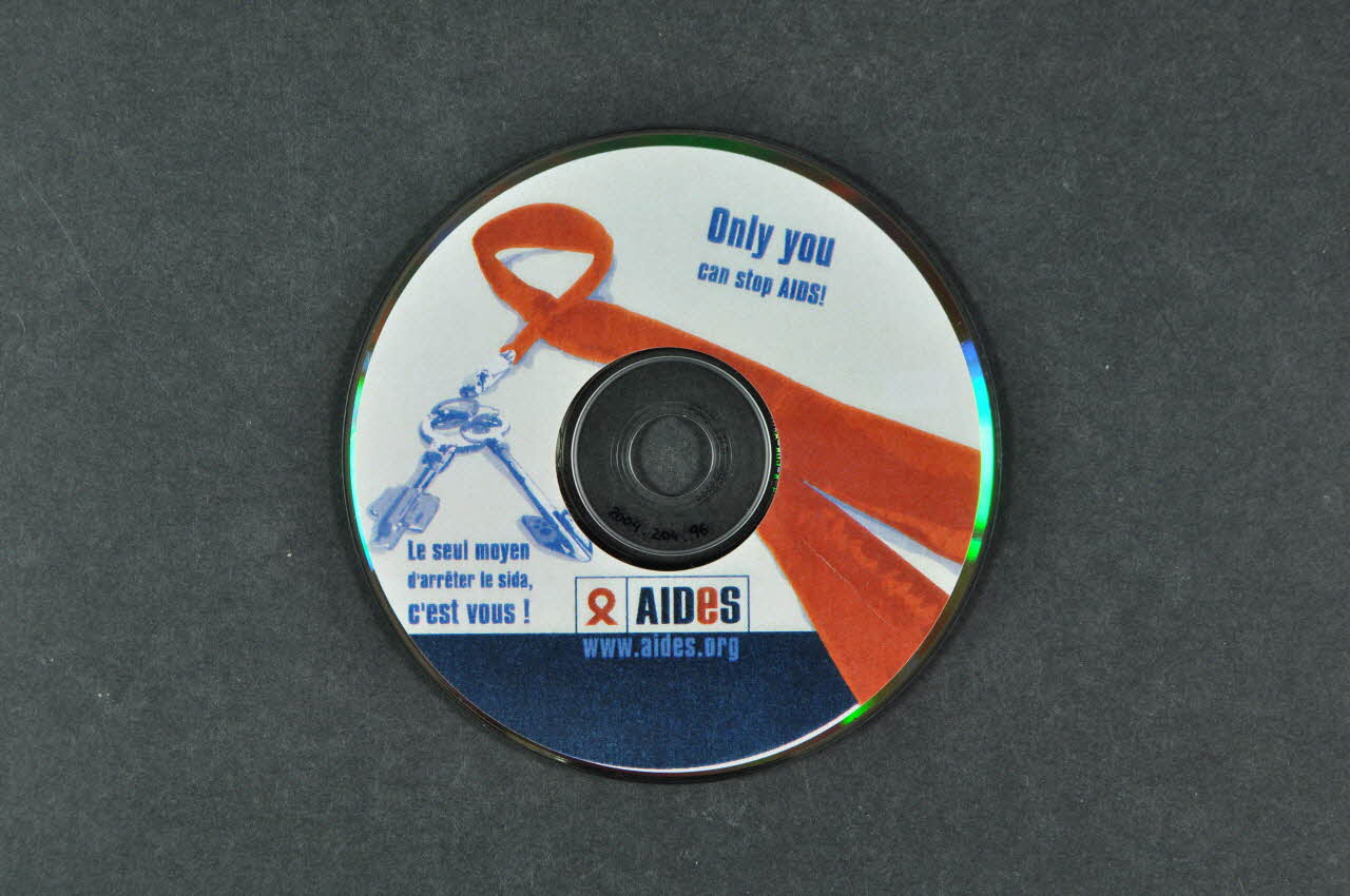 AIDES DVD "Le seul moyen d'arrêter le sida, c'est vous !" International 2004 2004.204.96 Photo Mucem