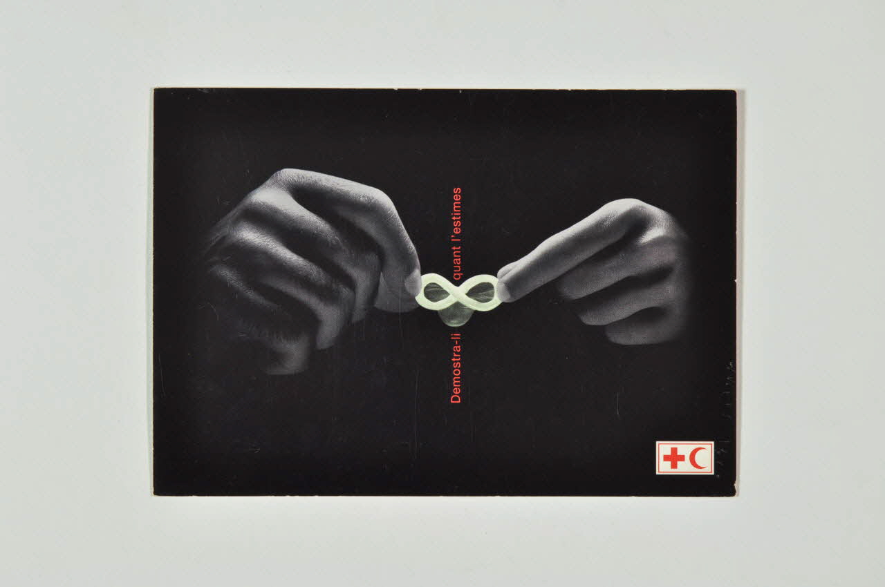 carte postale "demostra-li quant  l'estimes" (Montre lui combien tu l'estimes ??) 2003.125.309 Photo Mucem